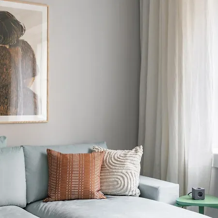 Stylish Ullanlinna Flat With Patio
